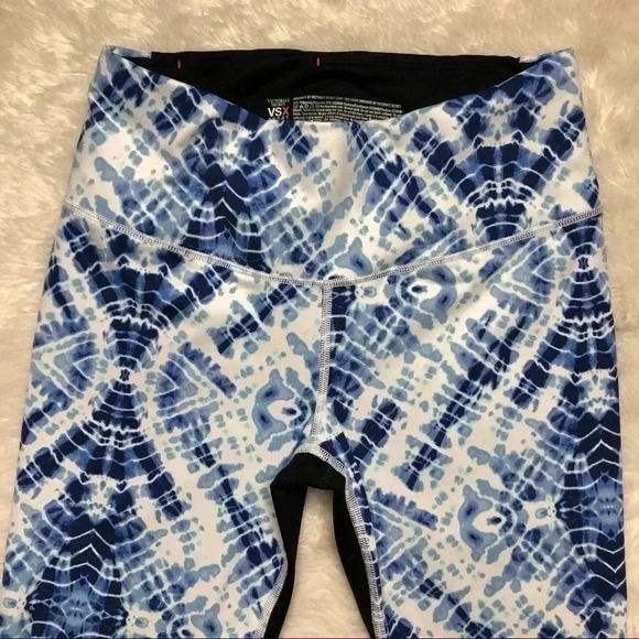 Victoria’s Secret Knockout Capri Crop  Leggings SM - Picture 7 of 16